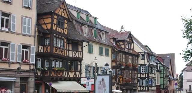 Maisons  colombages dans la vieille ville de Colmar